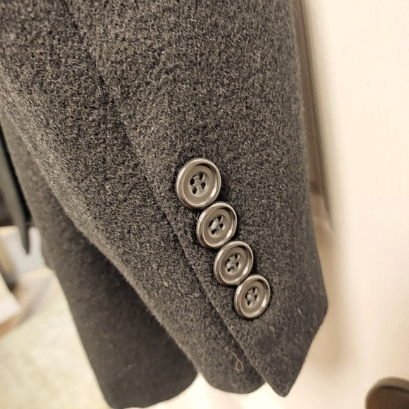 Men's Camel Hair Blazer by Evan-Picone. - Picture 13 of 16